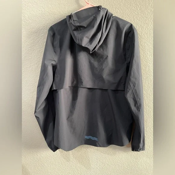 Janji black lightweight hooded jacket - Picture 2 of 11